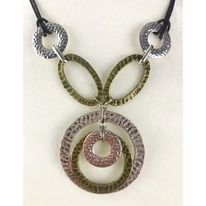 Hammered link necklace